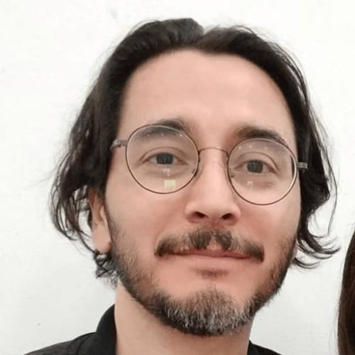 Headshot of Guillermo Jiménez.